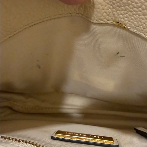 VGUC Tory Burch Ivory Crossbody Bag with Gold Accents - Picture 12 of 12
